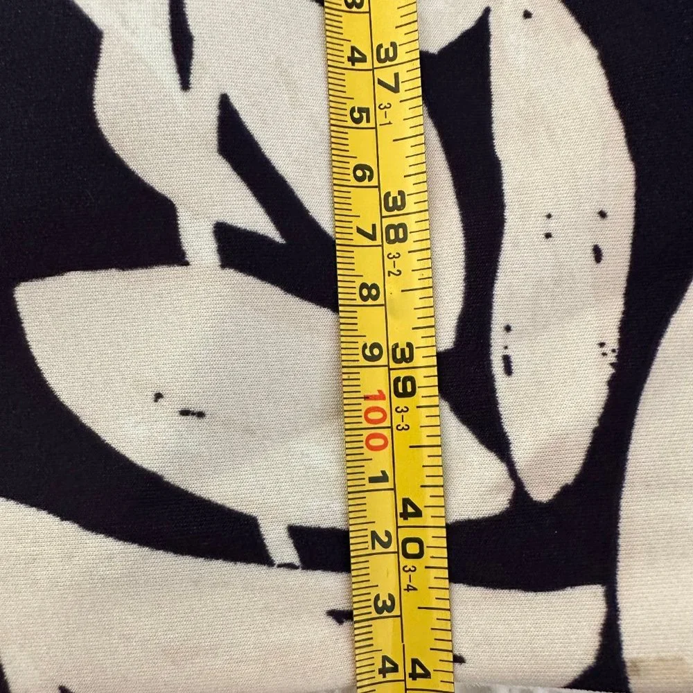 NWT Vince Camuto Fully Lined Sleeveless Dress - Size 8 - Picture 4 of 7